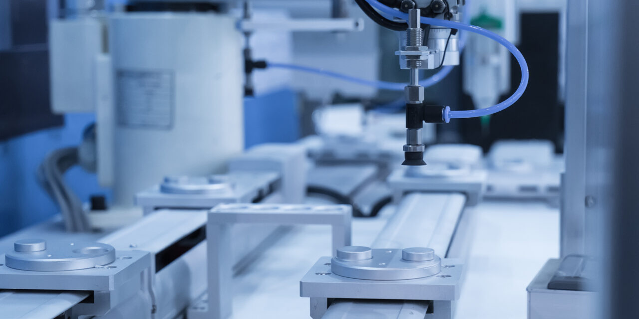 Como iniciar a automação industrial no processo de linha de produção?