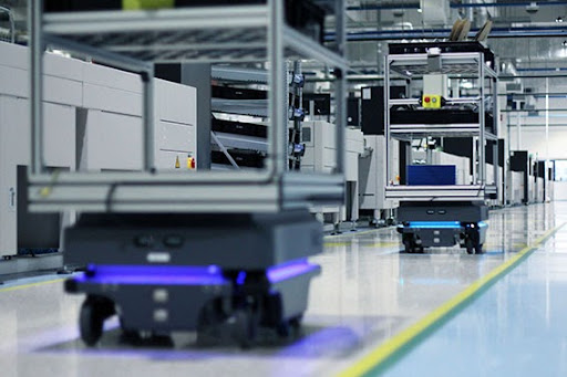 Robôs móveis autônomos são alternativas para logística interna de fábricas